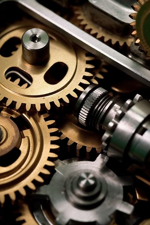 工廠生產(chǎn)工業(yè)機(jī)械齒輪零件攝影圖片 攝影圖